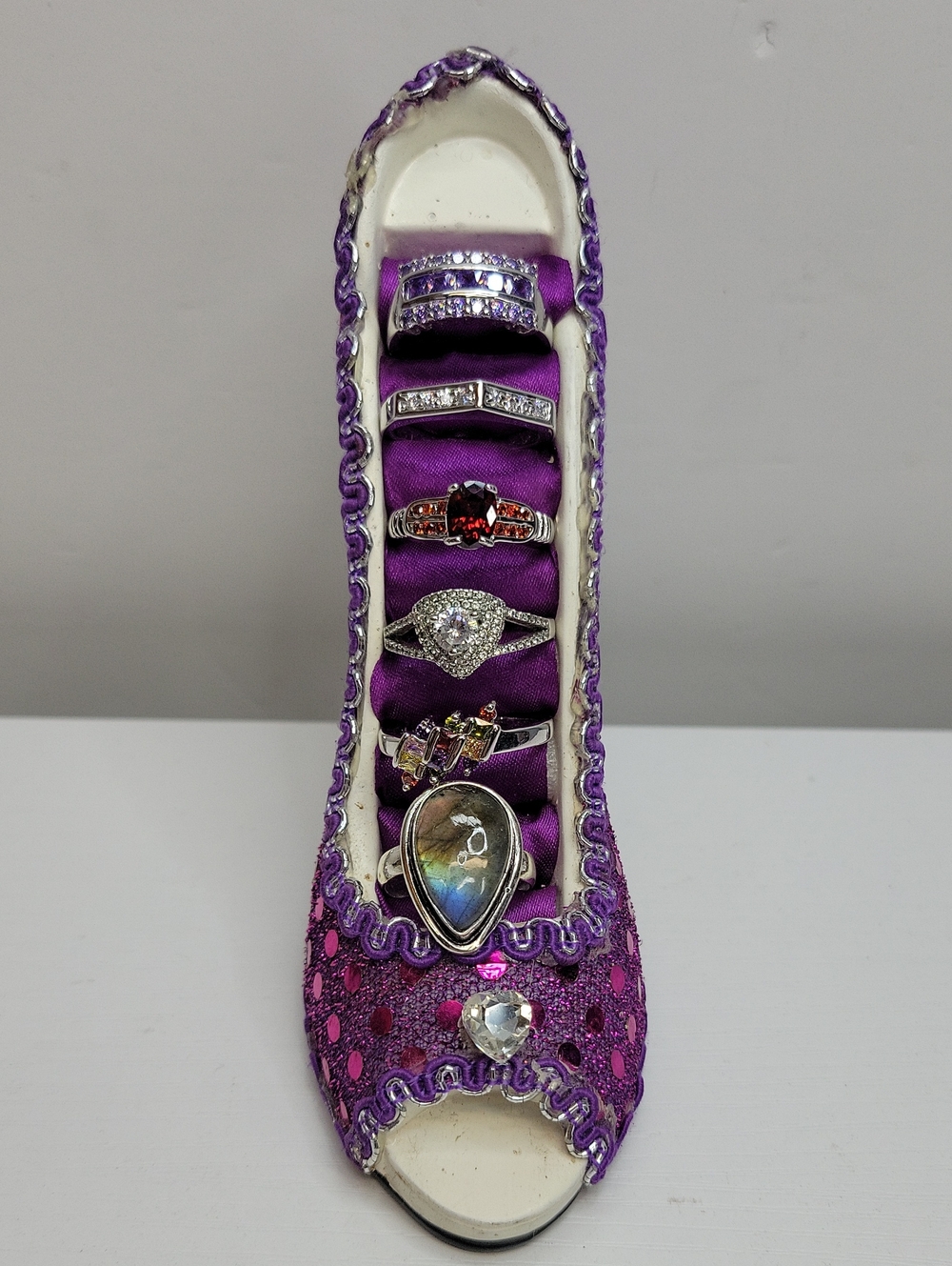 Women’s Purple Decorative Ring Holder Shoe Sz8 Rings